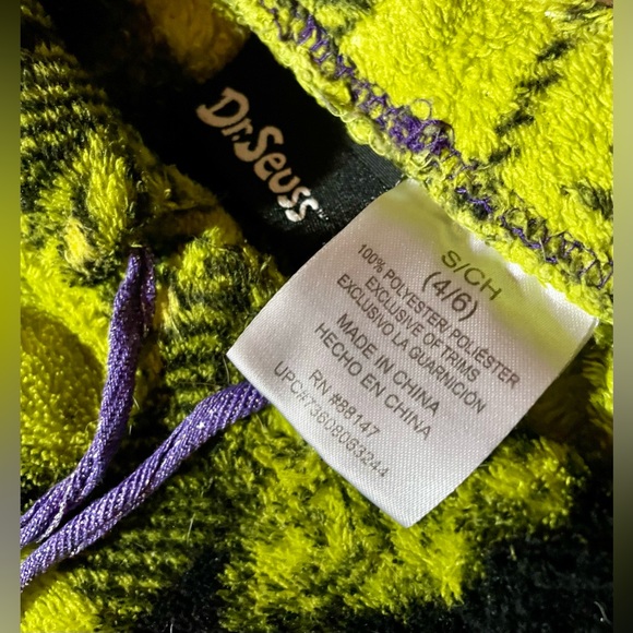 Dr. Seuss The Grinch Size Small Fuzzy PJ Bottoms 💚 - Picture 2 of 4